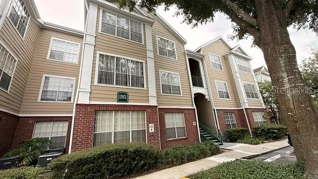 2 bed, 2.0 bath, 1166 sqft, $1,450 — Photo 2