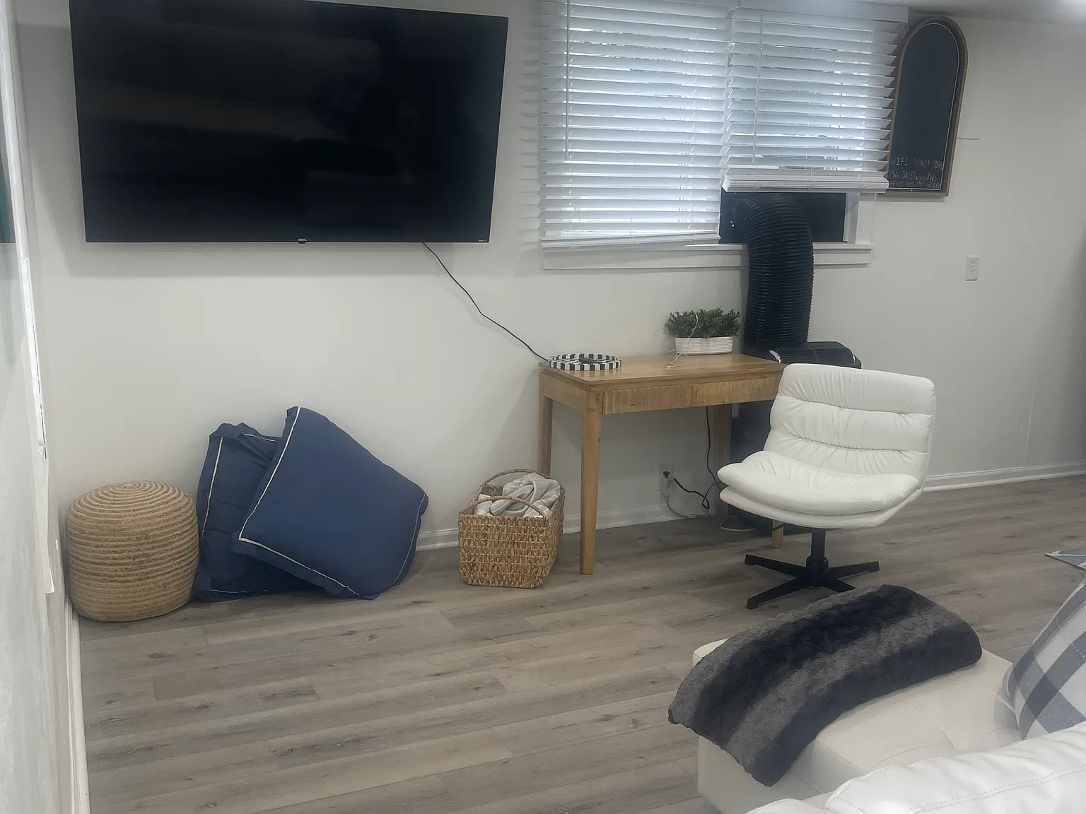 1 bed, 550 sqft, $1,300 — Photo 2