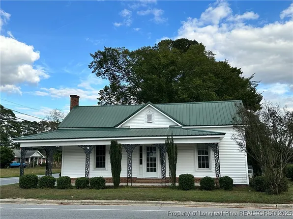 301 S Main St, Salemburg, NC 28385