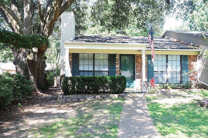 1st image of 2312-A Brynmahr Dr