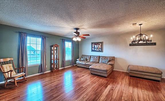 5th image of 10809 El Salido Pkwy