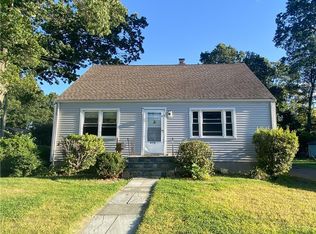 458 Meadowside Rd, Milford, CT 06460