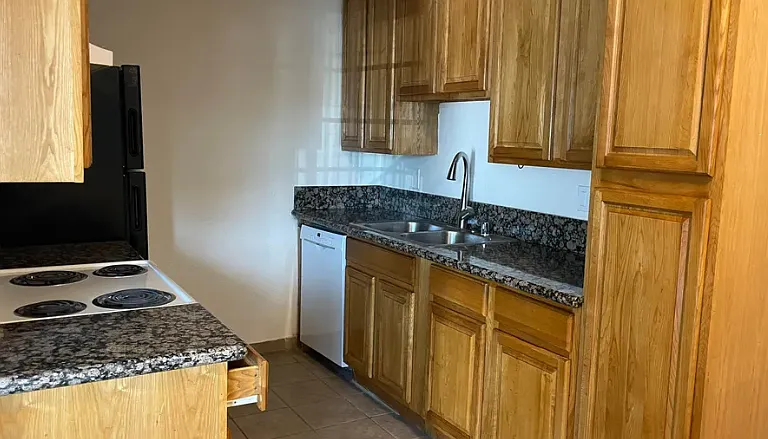 625 Van Houten Ave #E — Photo 1