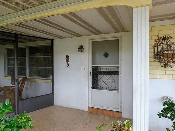 4th image of 1611 Balmoral Dr