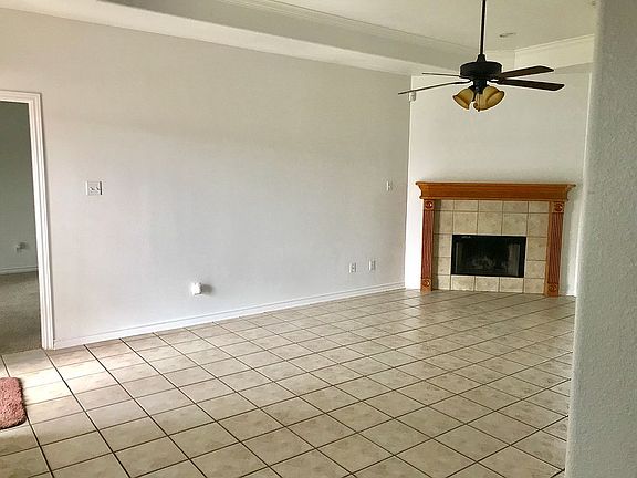 5th image of 3205 Sonoma Dr