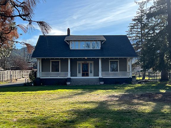 5th image of 2560 Siskiyou Blvd