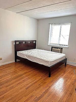 5th image of 4124 161st St APT 3A3