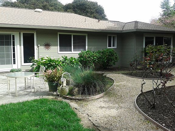 2nd image of 16 Wooddale Dr