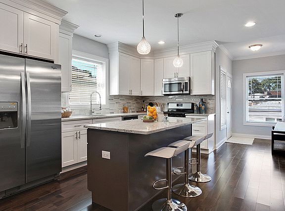 2nd image of 2712 Cuyler Ave