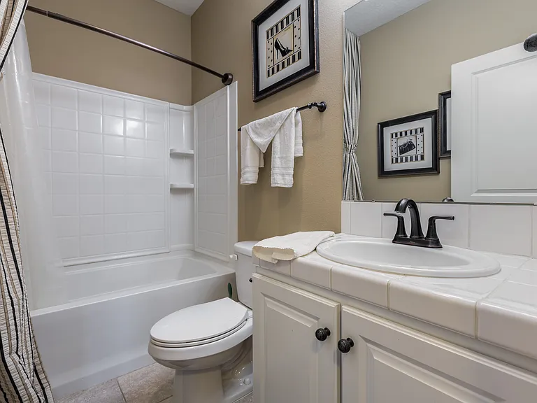 721 Promenade Trl SW — Photo 16