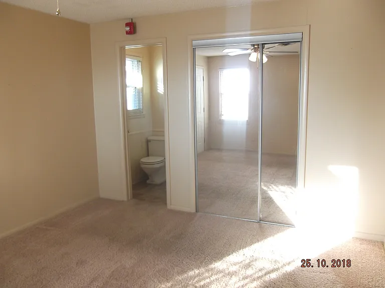 904 W Hefner Rd — Photo 7