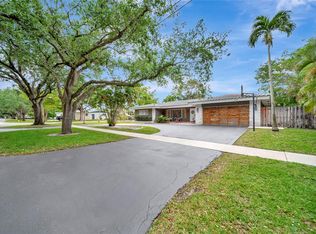 5600 Plantation Rd, Plantation, FL 33317