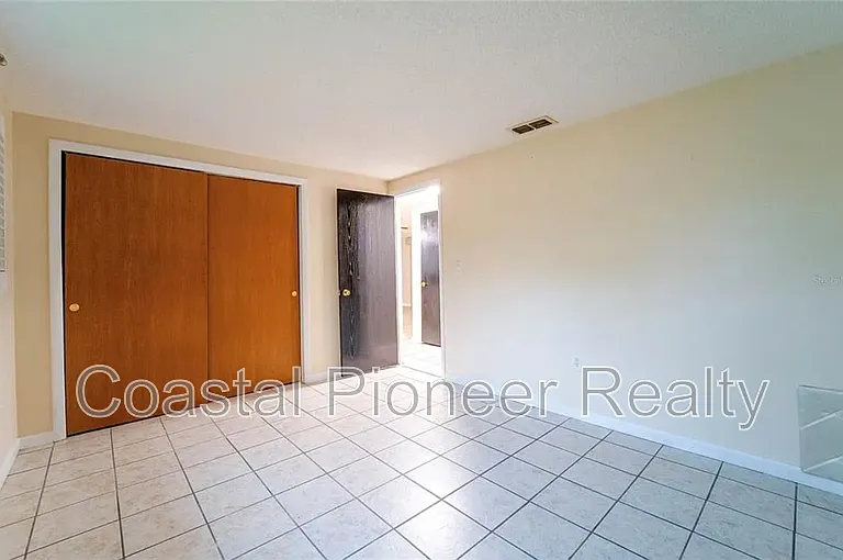 7713 Heather St — Photo 14
