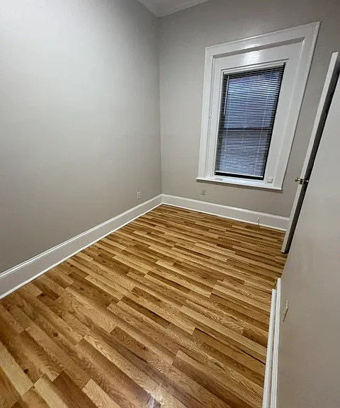 12 Fairfield St #3 — Photo 2