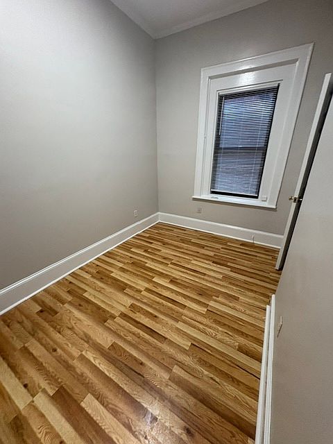 2nd image of 12 Fairfield St #3