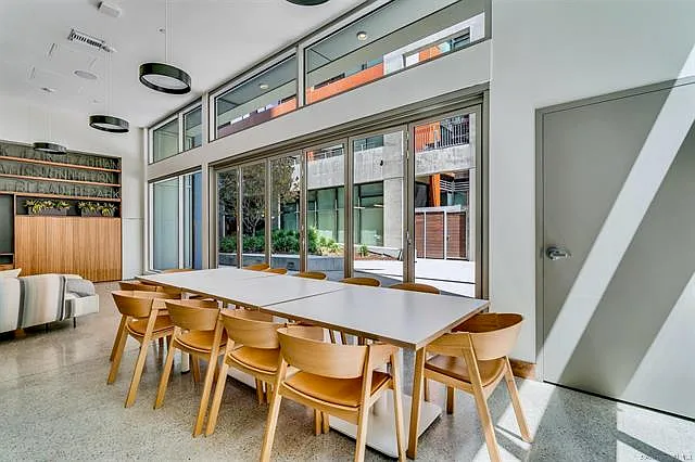 321 10th Ave #2403 — Photo 37