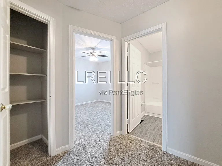 3410 Clingstone Way — Photo 5