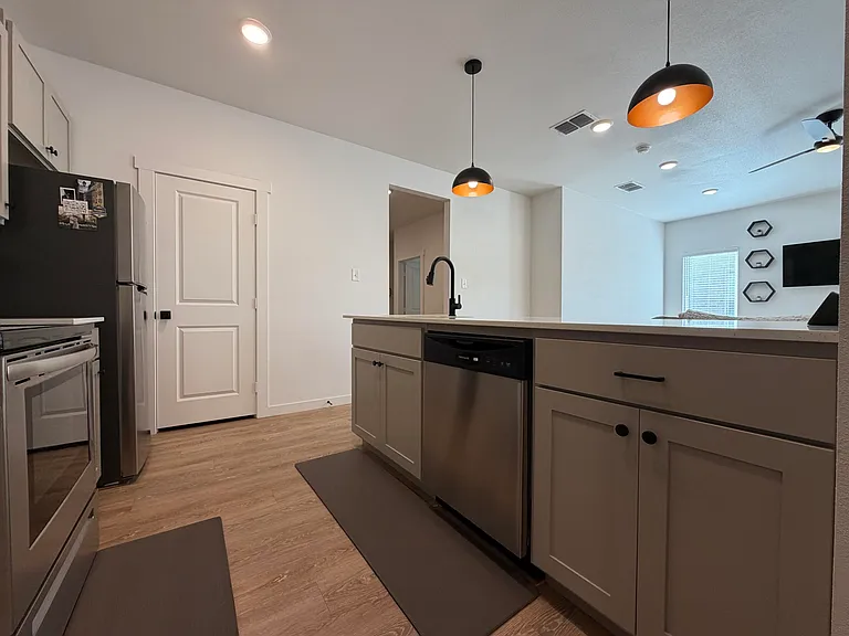 5807 Virginia Ave — Photo 12