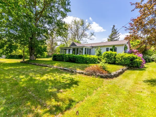 424 Bedford St, Lakeville, MA 02347
