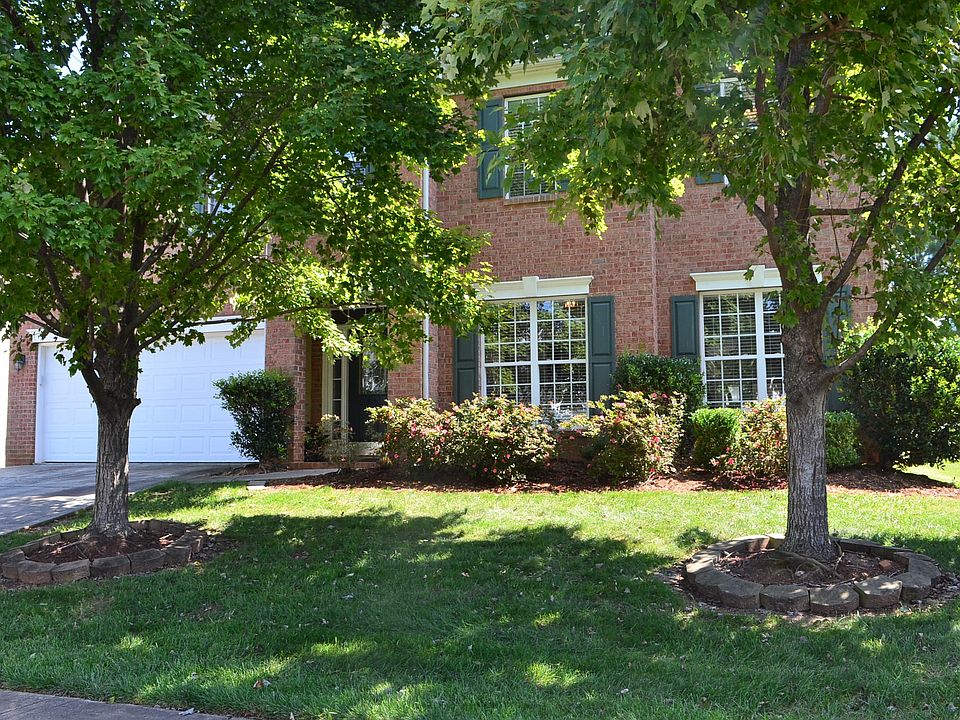 1st image of 133 Cloister Ln