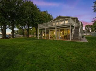 1474 E 720 S, Wolcottville, IN 46795