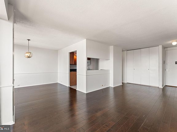2nd image of 1326 Spruce St APT 1208