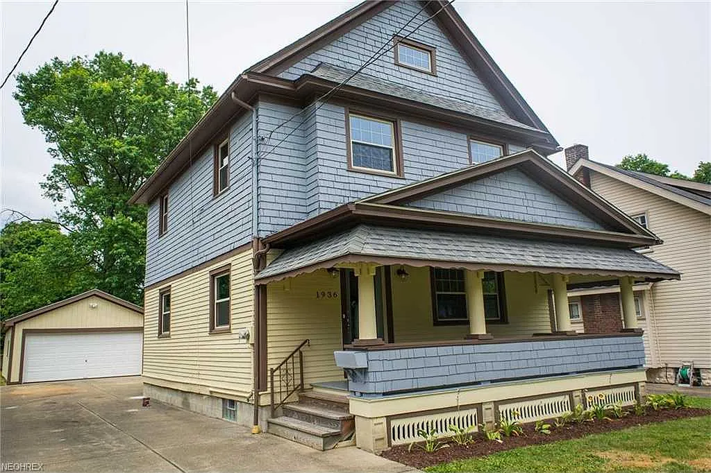 1936 Wakefield Ave photo 1