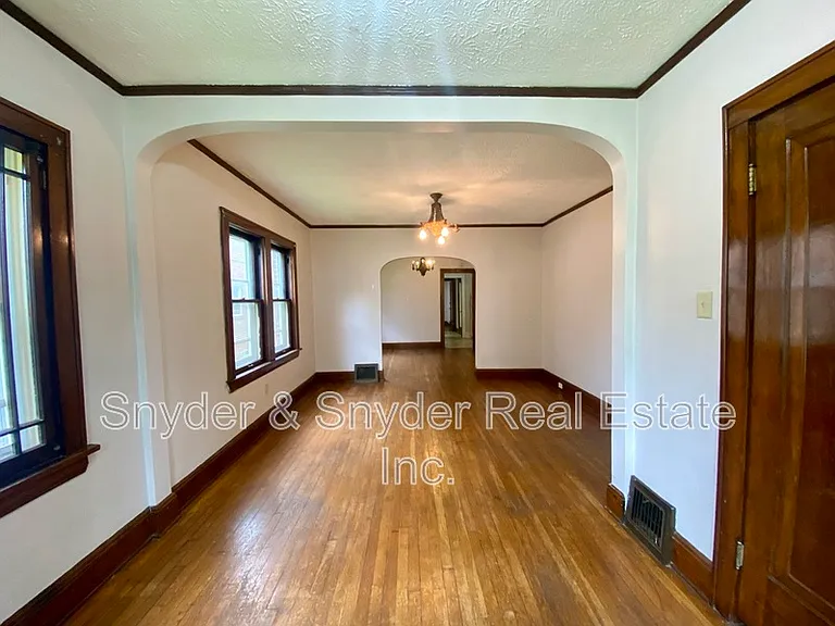 689 Schiller Ave #2 — Photo 5