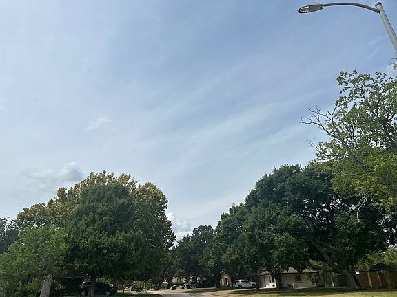 5th image of 9734 Grenadier Dr