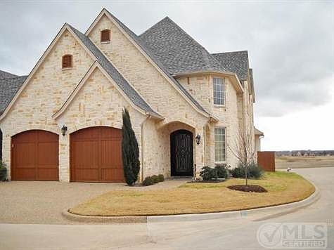 1st image of 2307 Vineyard Dr