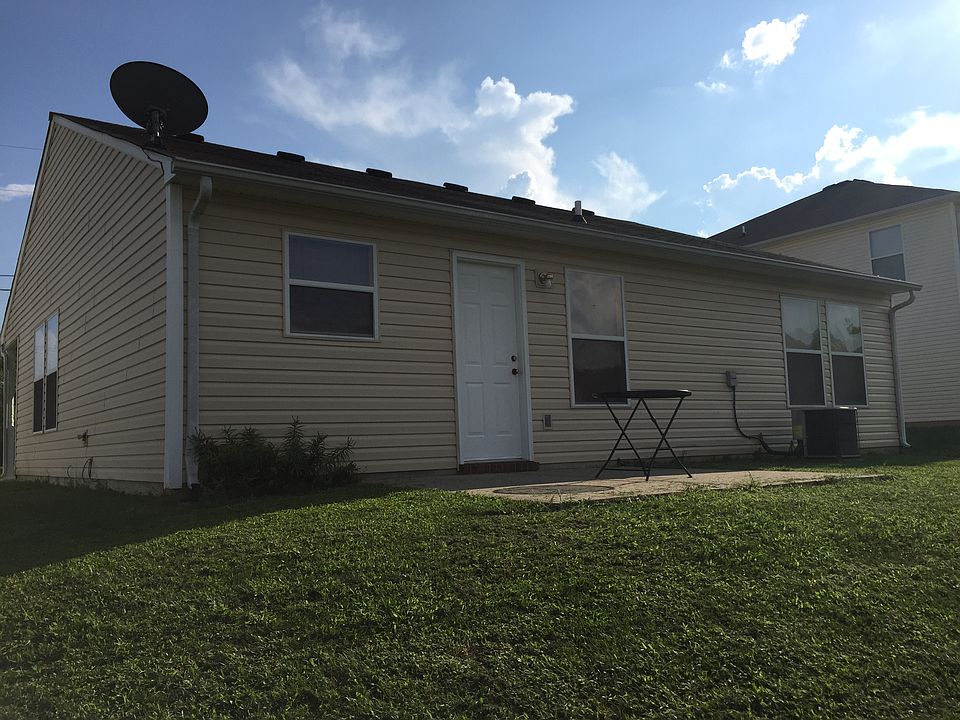 2nd image of 2650 Sutherland Dr