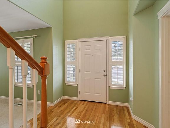 4th image of 3518 Gray Ct NE