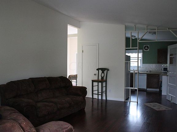3rd image of 3984 Jerome Ct
