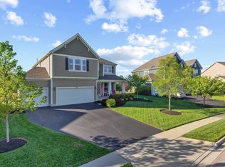 6142 Weeping Rock Dr, Lewis Center, OH 43035