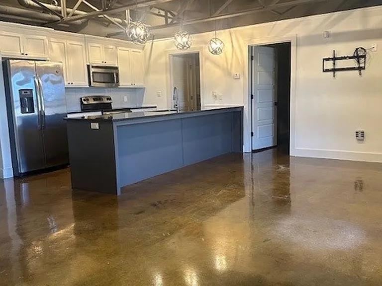 322 N Court St — Photo 11