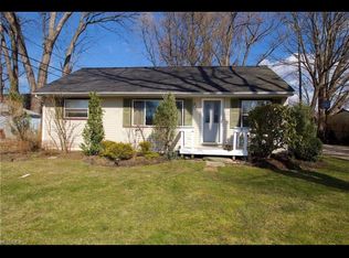 1329 Argyle Dr, Madison, OH 44057