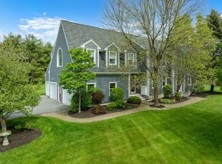 4 Prestwick Cir, Falmouth, ME 04105