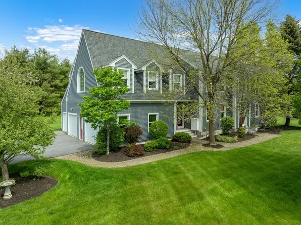 4 Prestwick Circle, Falmouth, ME 04105