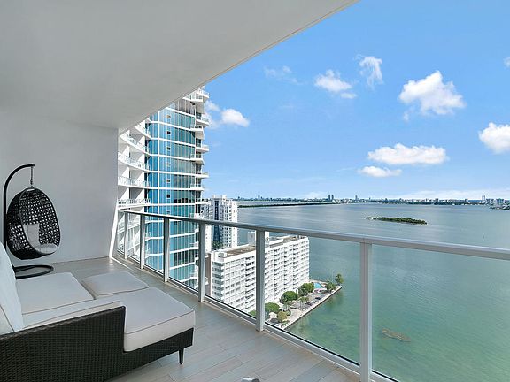 2nd image of 2020 N Bayshore Dr APT 2409