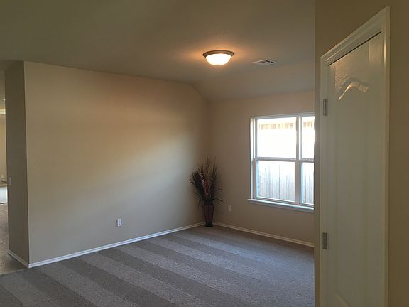 5th image of 9313 NW 72nd St