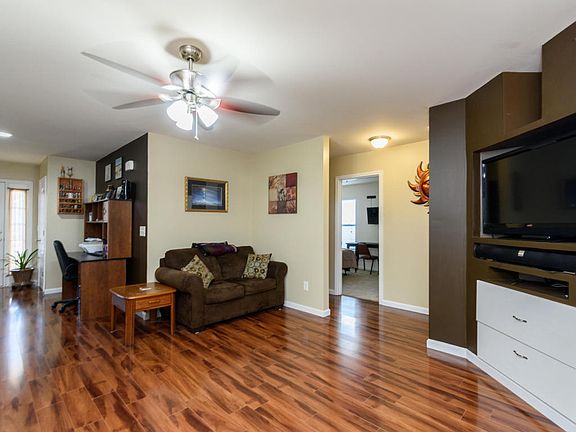 3rd image of 311 Salkahatchie St
