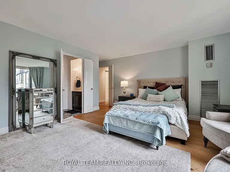 211 N Saint Patrick St S #Penthouse C-10 — Photo 31