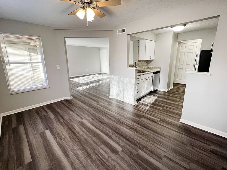 The Vinings Apartments — Photo 35