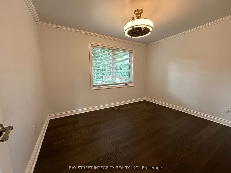 1339 Pinegrove Rd — Photo 15