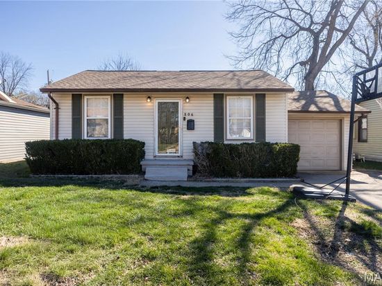 806 Virginia Ave, Festus, MO 63028