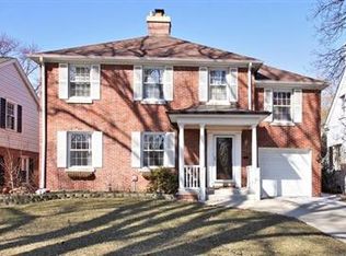 830 S Fairview Ave, Park Ridge, IL 60068