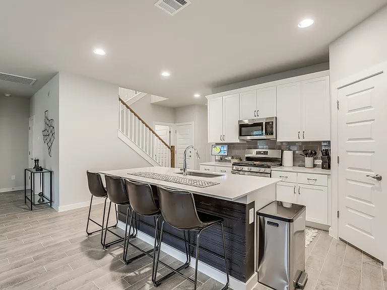 11429 Comano Dr — Photo 11