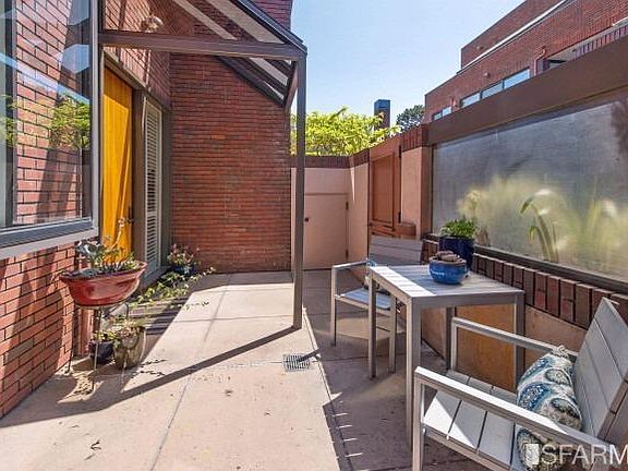 5th image of 550 Davis St Unit 16