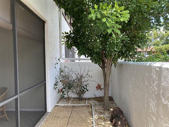 3rd image of 331 BARCELONA DRIVE #331