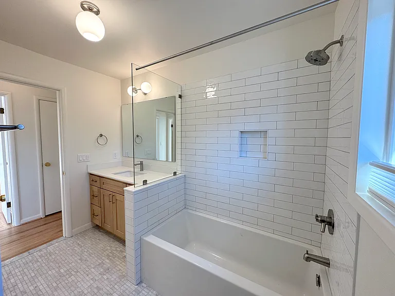 807-817 SE 29th Ave — Photo 15